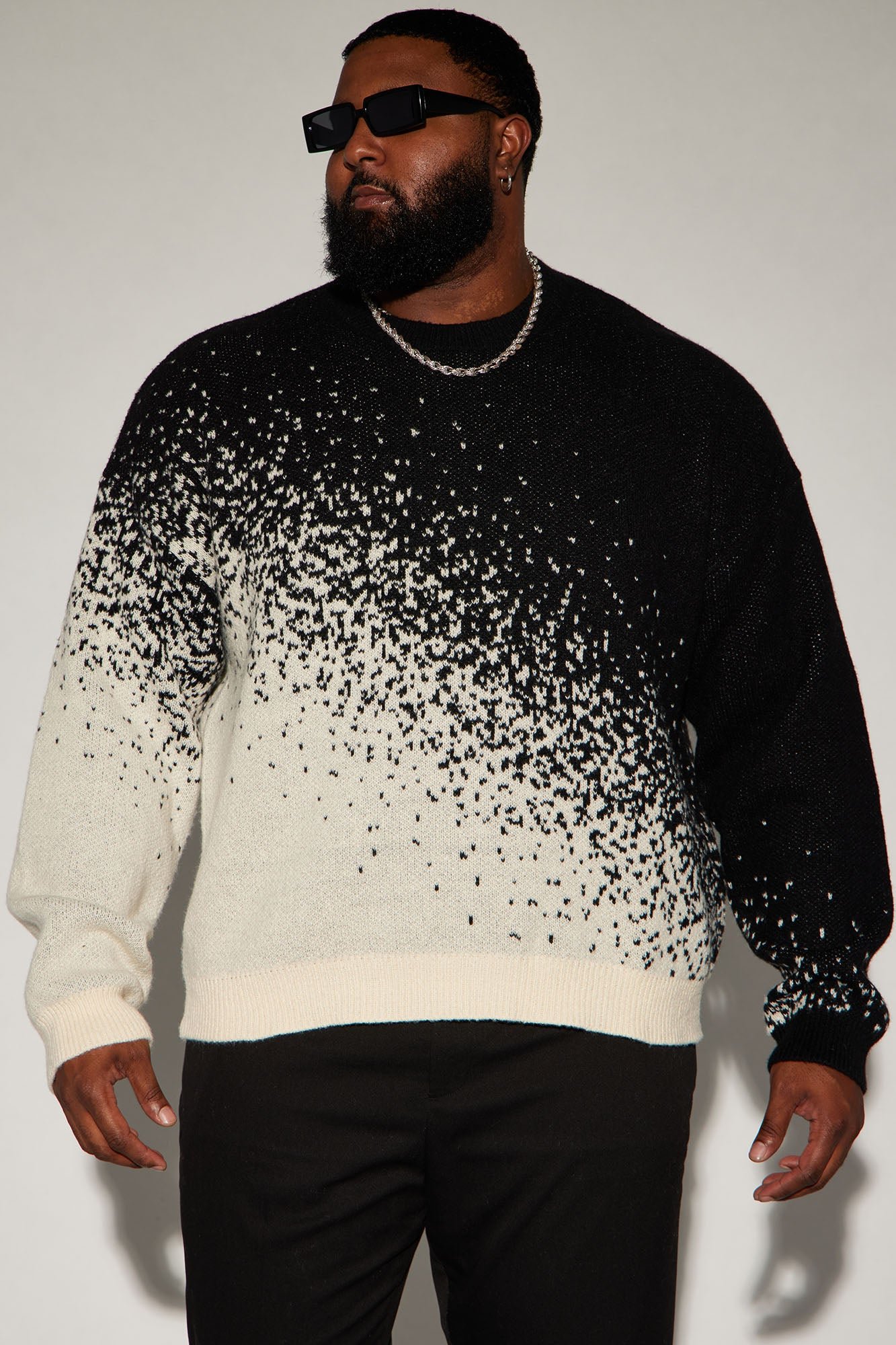 Relaxed Fit Two Tone Crewneck Sweater - Image 4